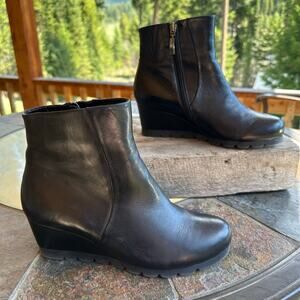 Spring Step RAVEL Black Leather Wedge Ankle Boots SZ 38 SOFT Lined Comfort Shoe